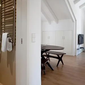 Serviced - Baixa Apartman