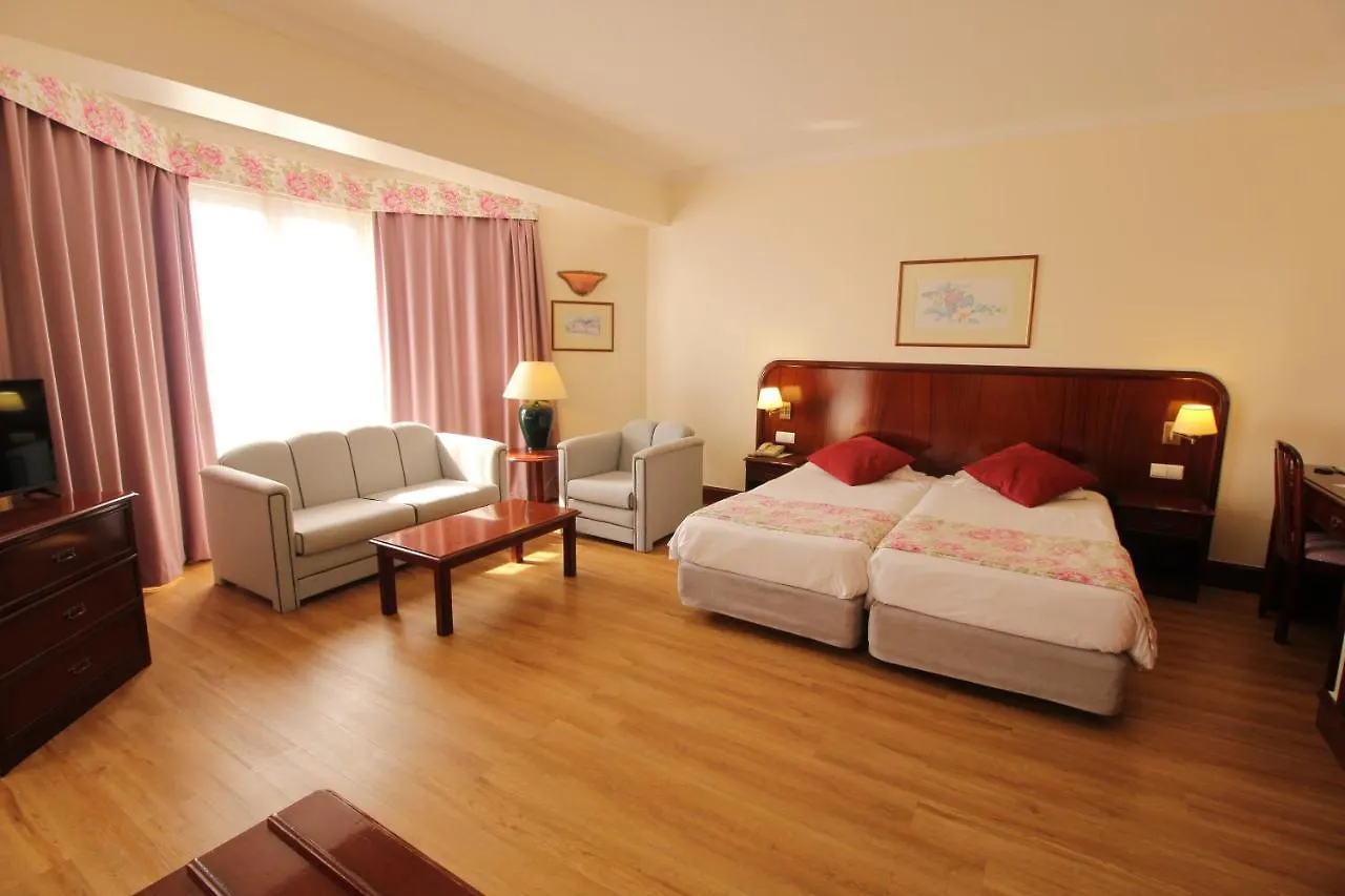 Suite Hotel Jardins Da Ajuda Funchal  Funchal (Madeira)